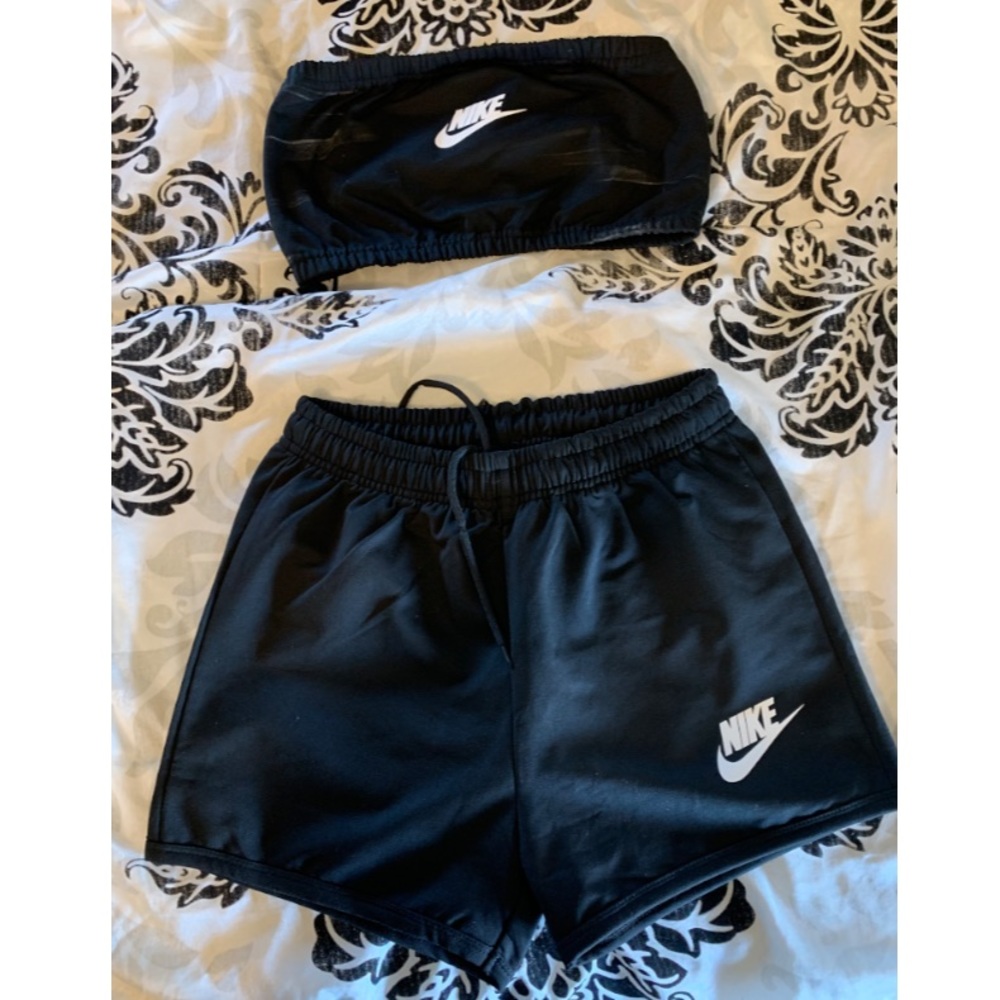 Women’s Nike 2 piece outfit